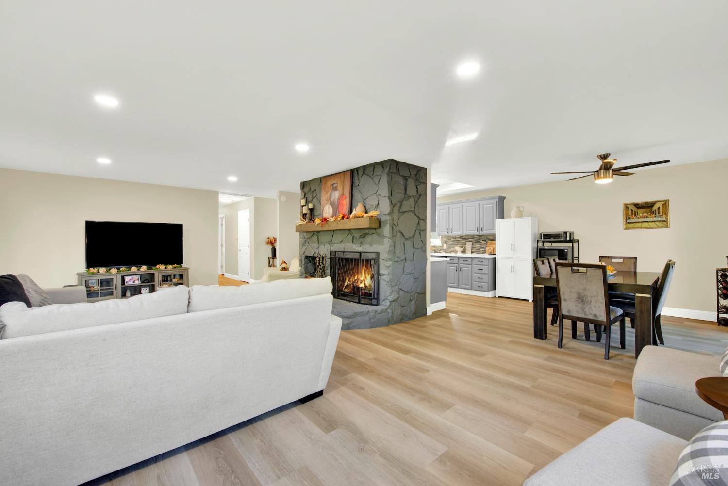 Detail Gallery Image 7 of 56 For 4118 Georgia St, Vallejo,  CA 94591 - 3 Beds | 2 Baths