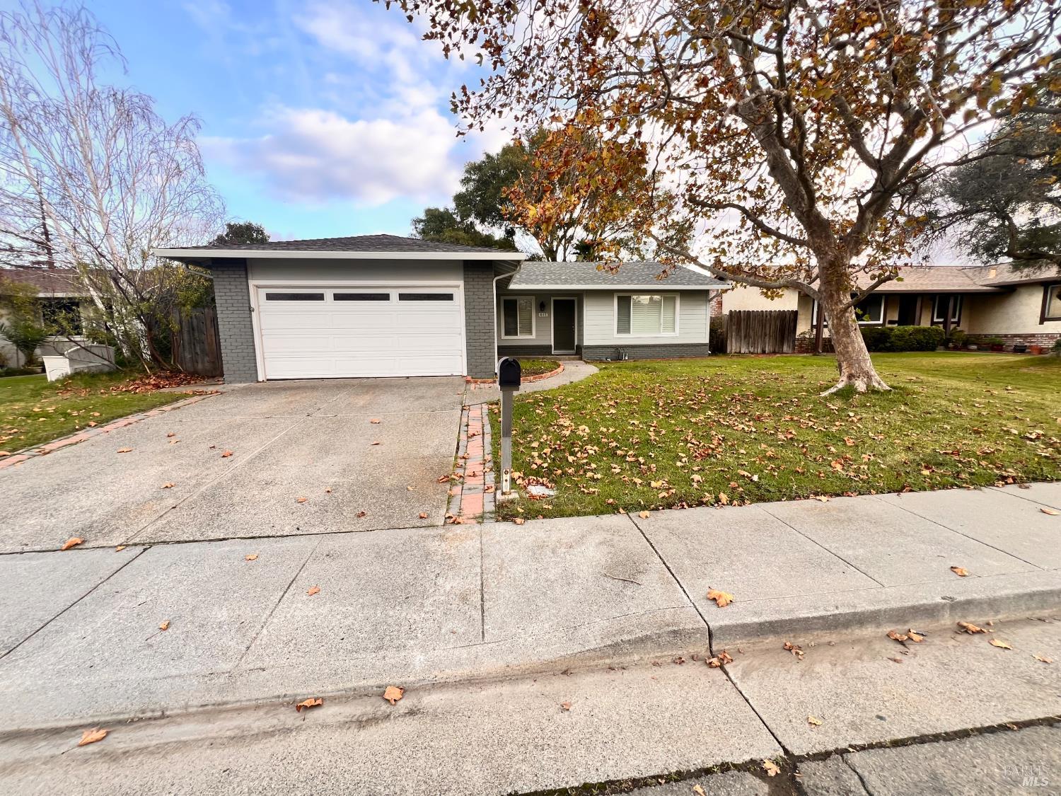 Detail Gallery Image 3 of 35 For 445 Drouin Dr, Rio Vista,  CA 94571 - 4 Beds | 2 Baths