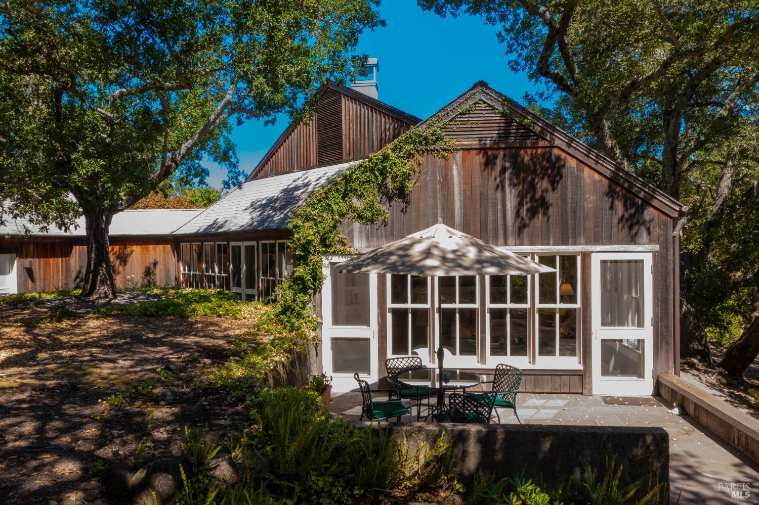 Detail Gallery Image 41 of 62 For 775 White Oak Dr, Santa Rosa,  CA 95409 - 5 Beds | 5/3 Baths