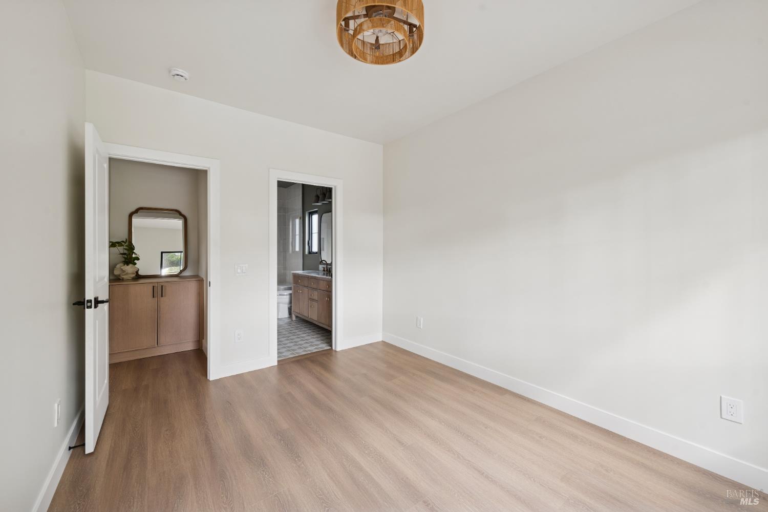 Detail Gallery Image 14 of 22 For 735 Hunt Ave, Saint Helena,  CA 94574 - 3 Beds | 2 Baths