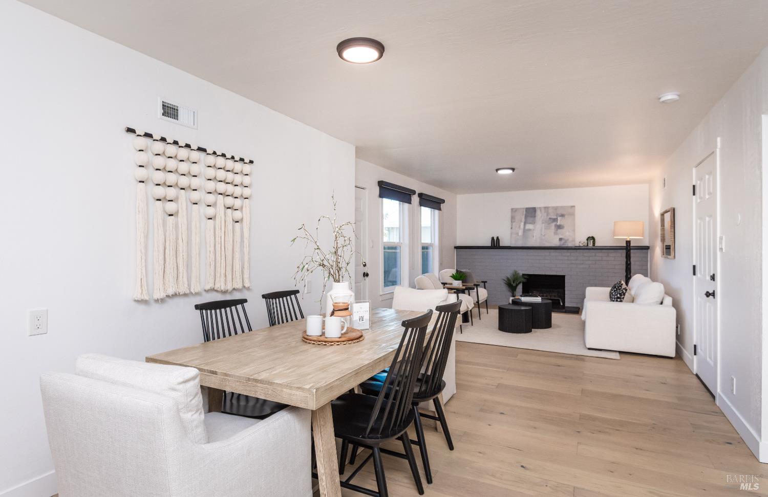 Detail Gallery Image 12 of 48 For 1842 Trower Ave, Napa,  CA 94558 - 3 Beds | 2 Baths