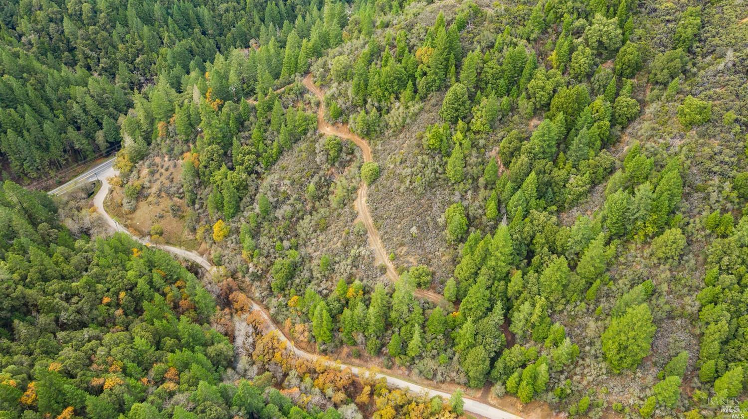 Detail Gallery Image 28 of 30 For 1500 Deer Trail Dr, Laytonville,  CA 95454 - 2 Beds | 2 Baths