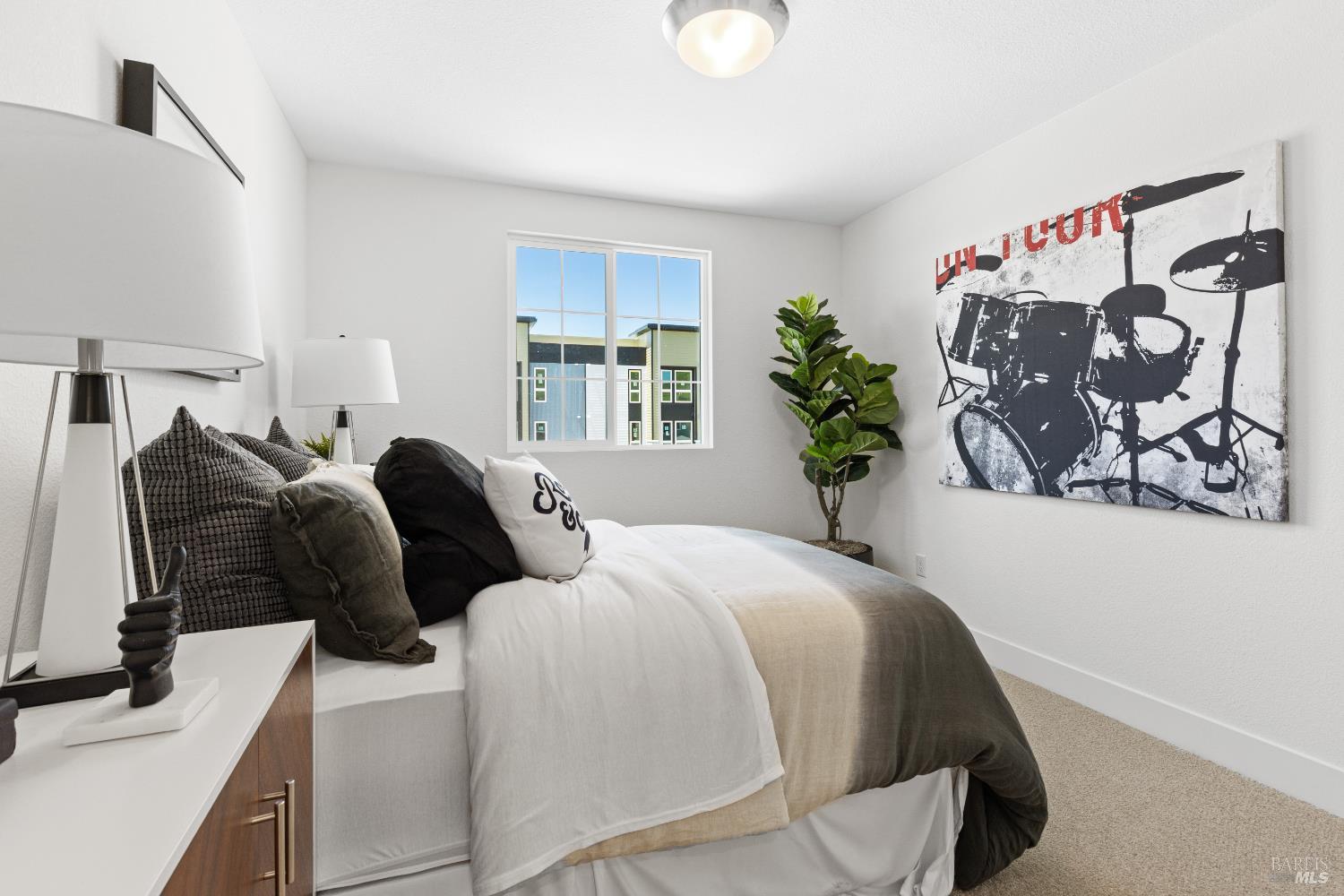 Detail Gallery Image 9 of 10 For 21 Capri Ct, American Canyon,  CA 94503 - 4 Beds | 3 Baths