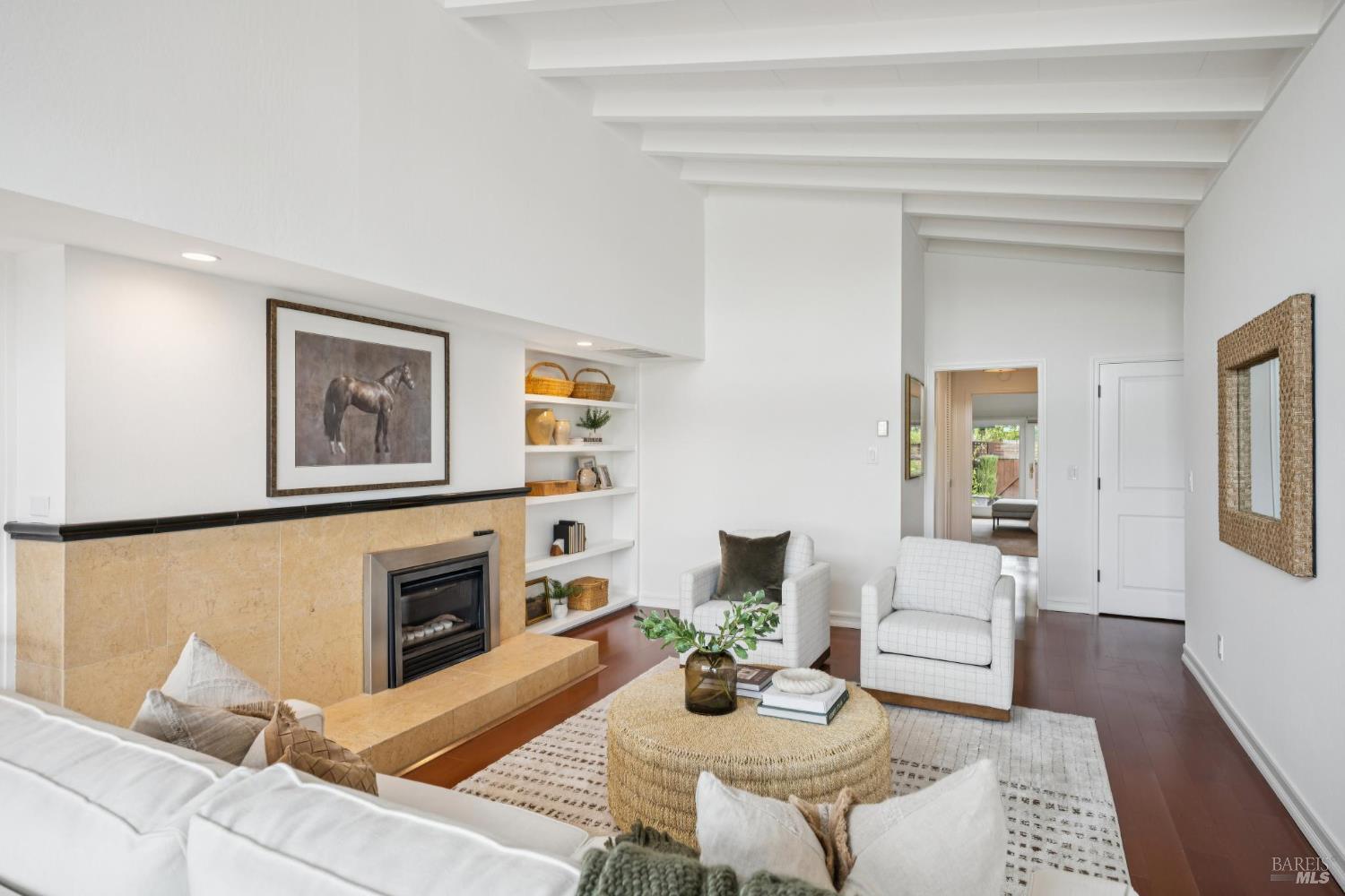 Detail Gallery Image 7 of 52 For 20 Porto Bello Dr, San Rafael,  CA 94901 - 2 Beds | 2 Baths