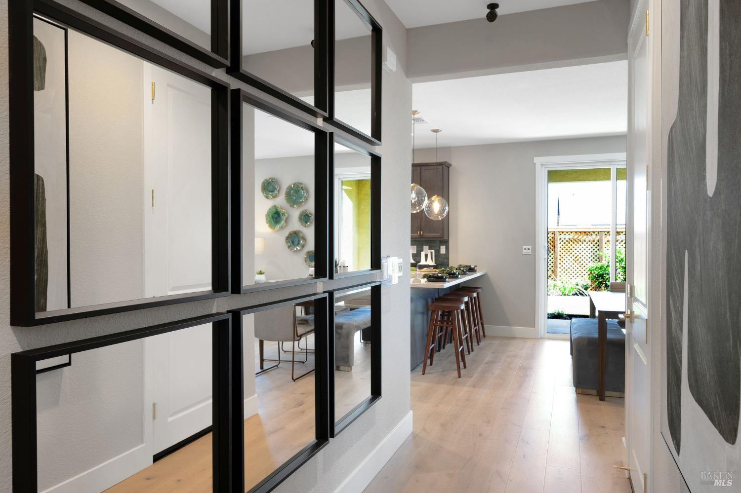 Detail Gallery Image 2 of 39 For 521 Eagle Cir, Oakley,  CA 94561 - 4 Beds | 3 Baths