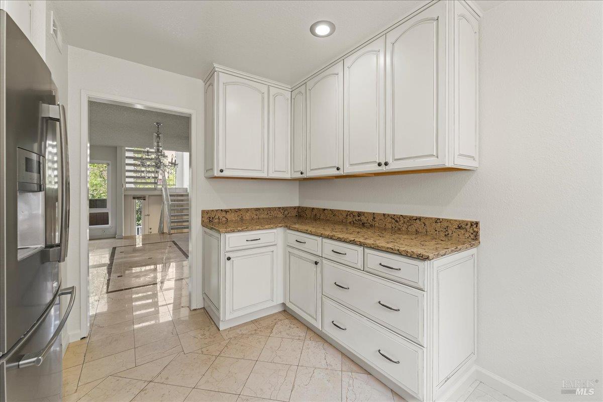 Detail Gallery Image 11 of 36 For 2121 Vale Rd #31,  San Pablo,  CA 94806 - 3 Beds | 3 Baths