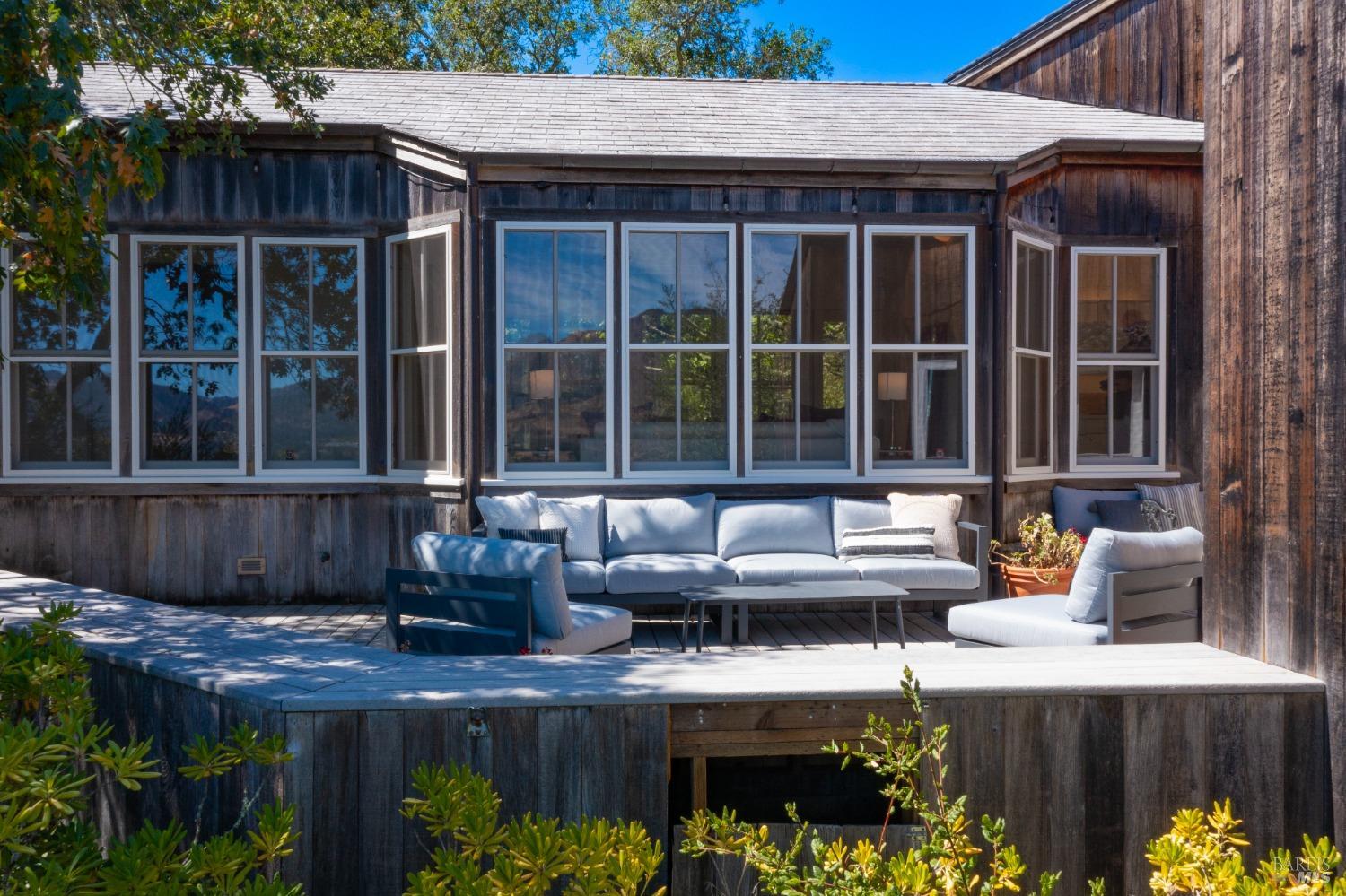 Detail Gallery Image 52 of 62 For 775 White Oak Dr, Santa Rosa,  CA 95409 - 5 Beds | 5/3 Baths