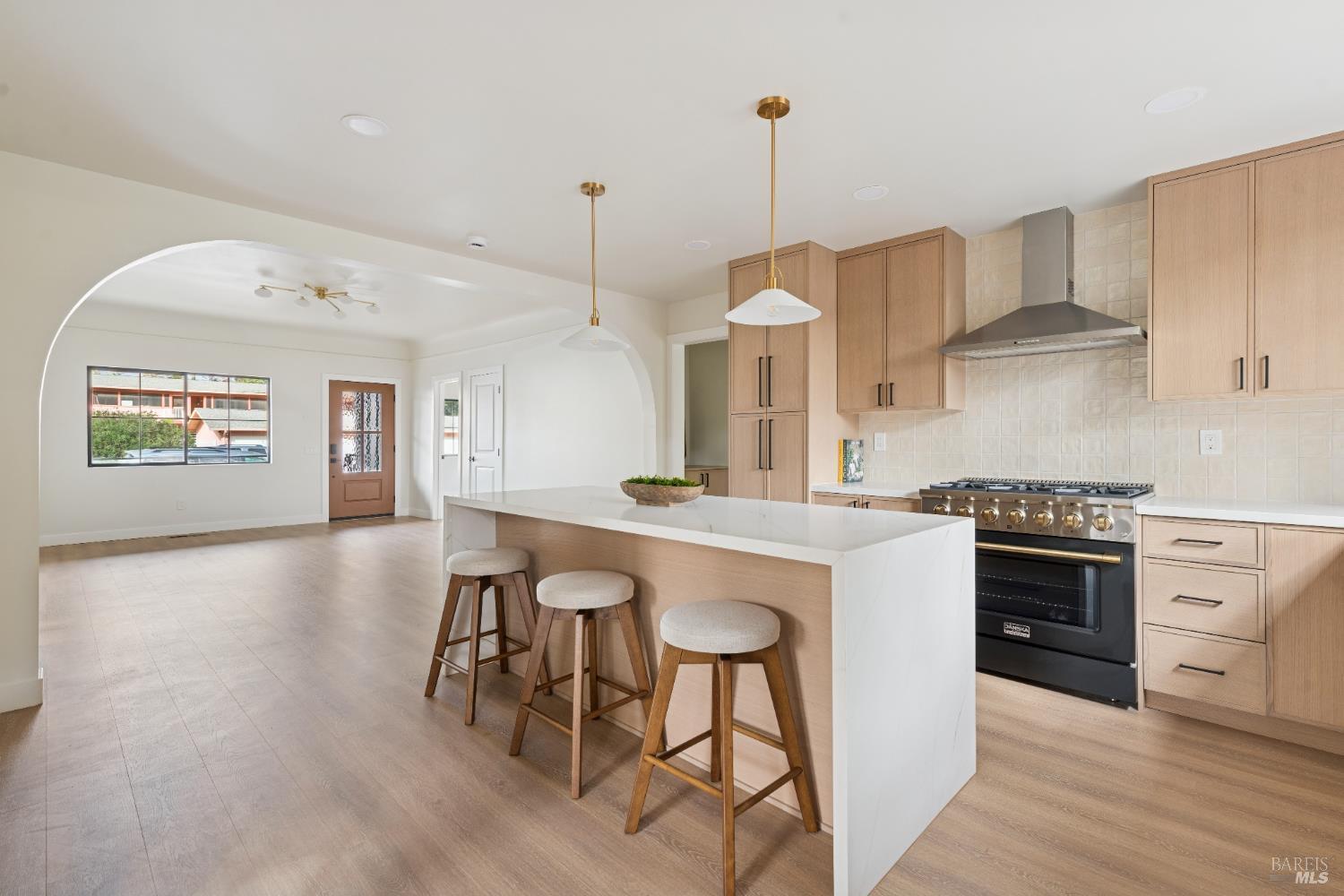 Detail Gallery Image 9 of 22 For 735 Hunt Ave, Saint Helena,  CA 94574 - 3 Beds | 2 Baths