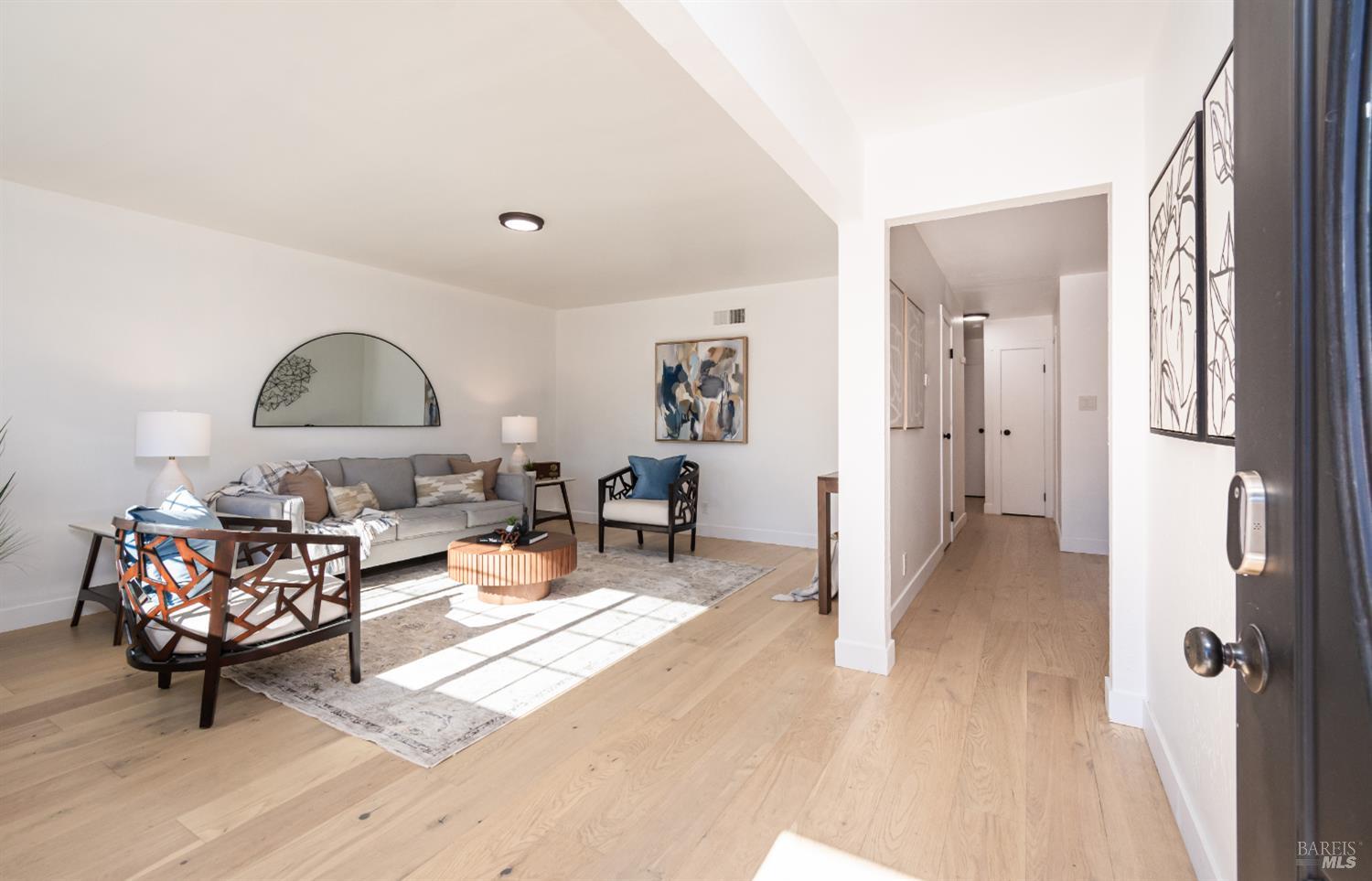 Detail Gallery Image 5 of 48 For 1842 Trower Ave, Napa,  CA 94558 - 3 Beds | 2 Baths