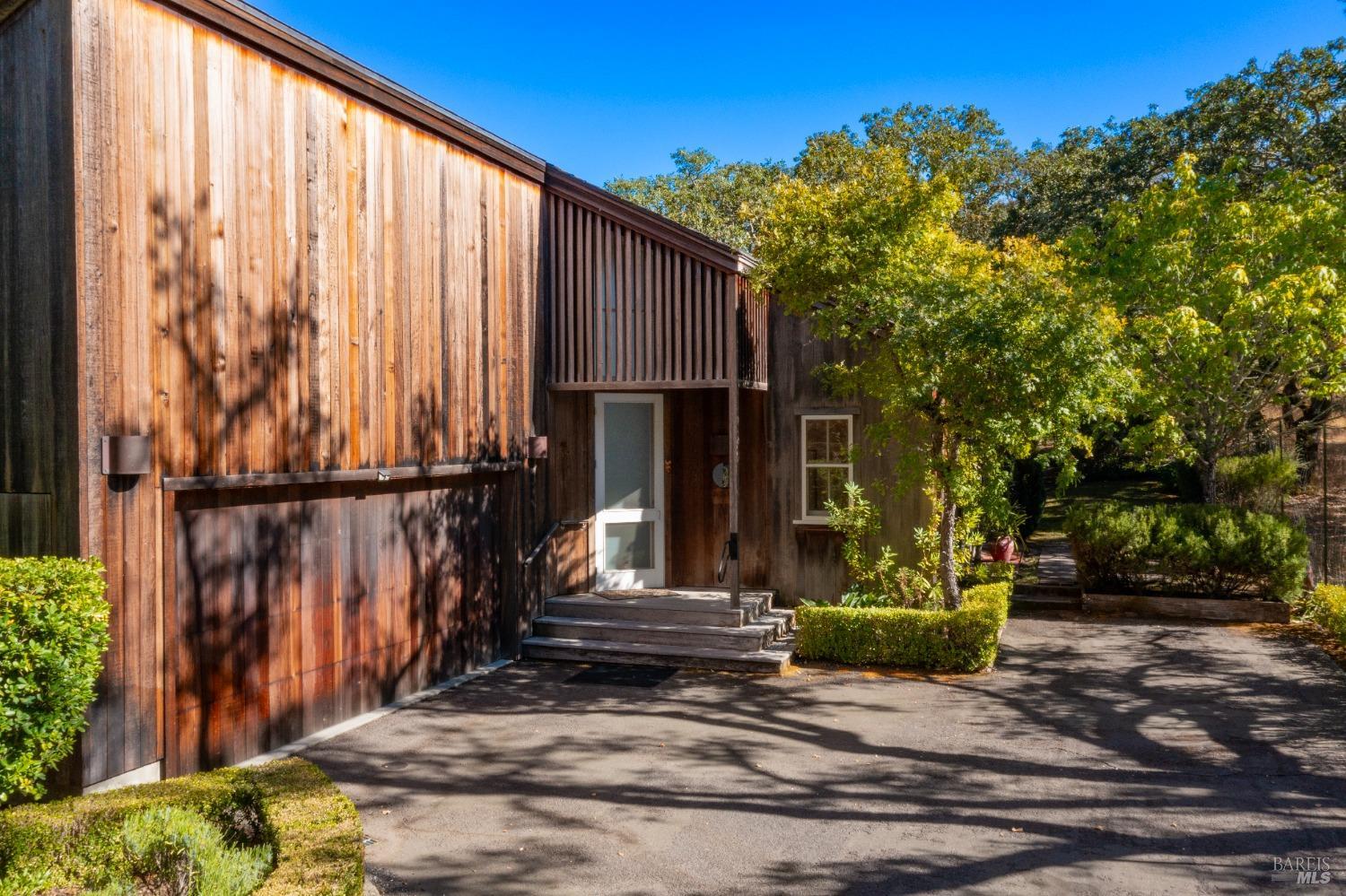 Detail Gallery Image 43 of 62 For 775 White Oak Dr, Santa Rosa,  CA 95409 - 5 Beds | 5/3 Baths