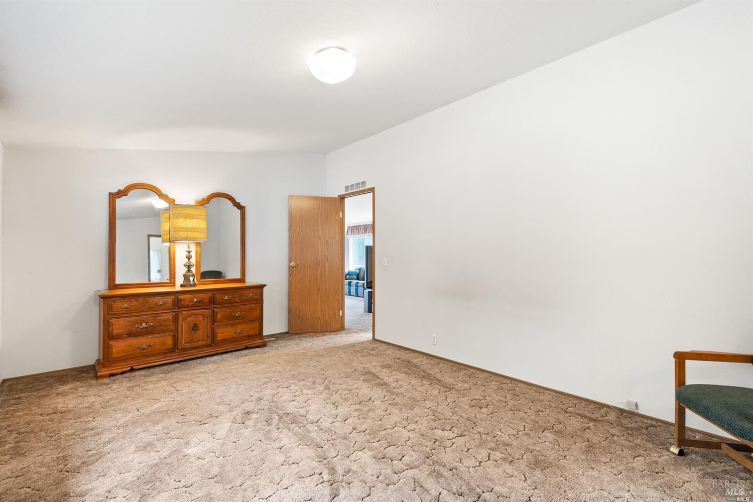 Detail Gallery Image 11 of 30 For 1500 Deer Trail Dr, Laytonville,  CA 95454 - 2 Beds | 2 Baths