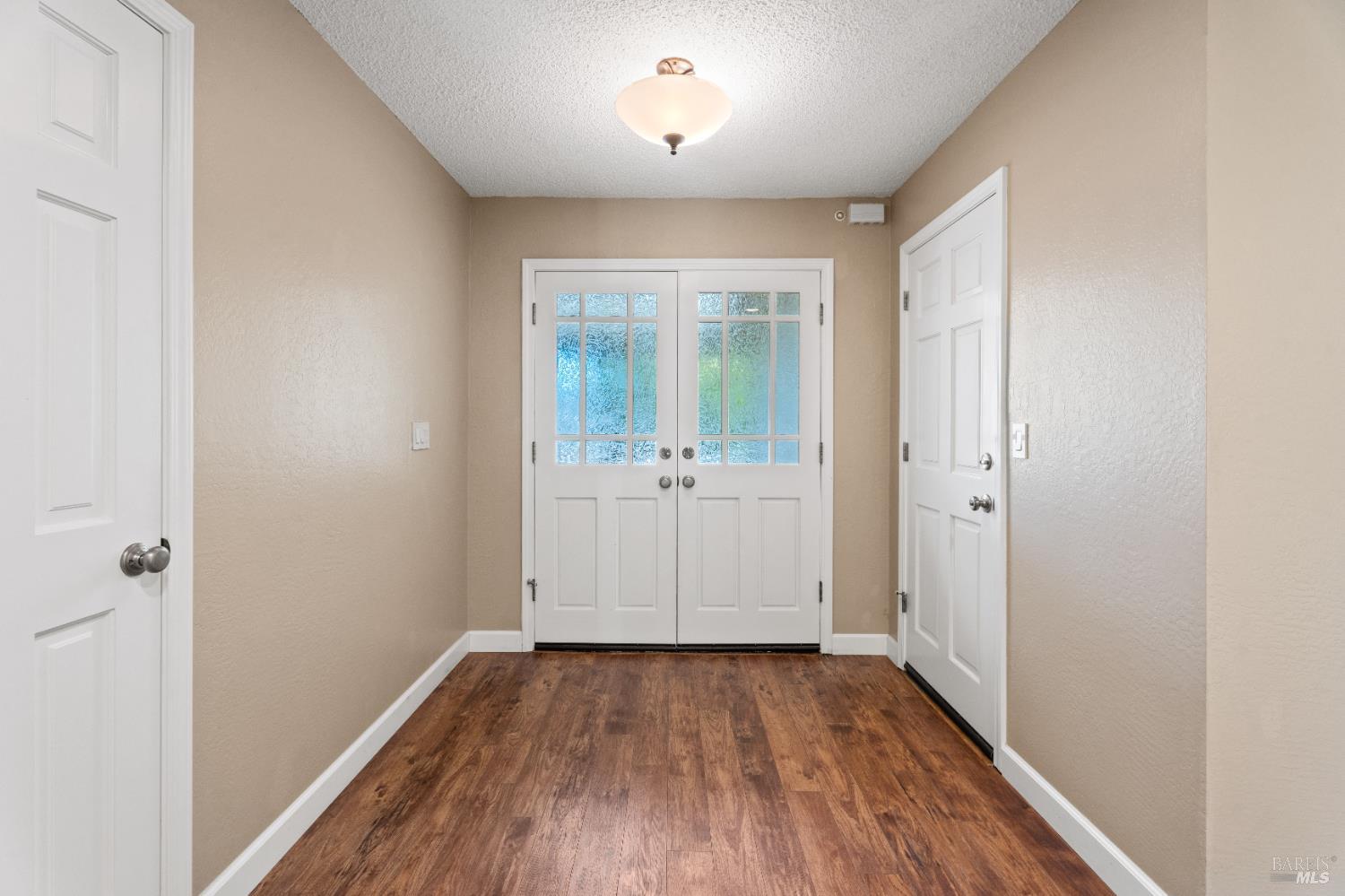 Detail Gallery Image 3 of 22 For 534 Nokomis Dr, Ukiah,  CA 95482 - 3 Beds | 2 Baths