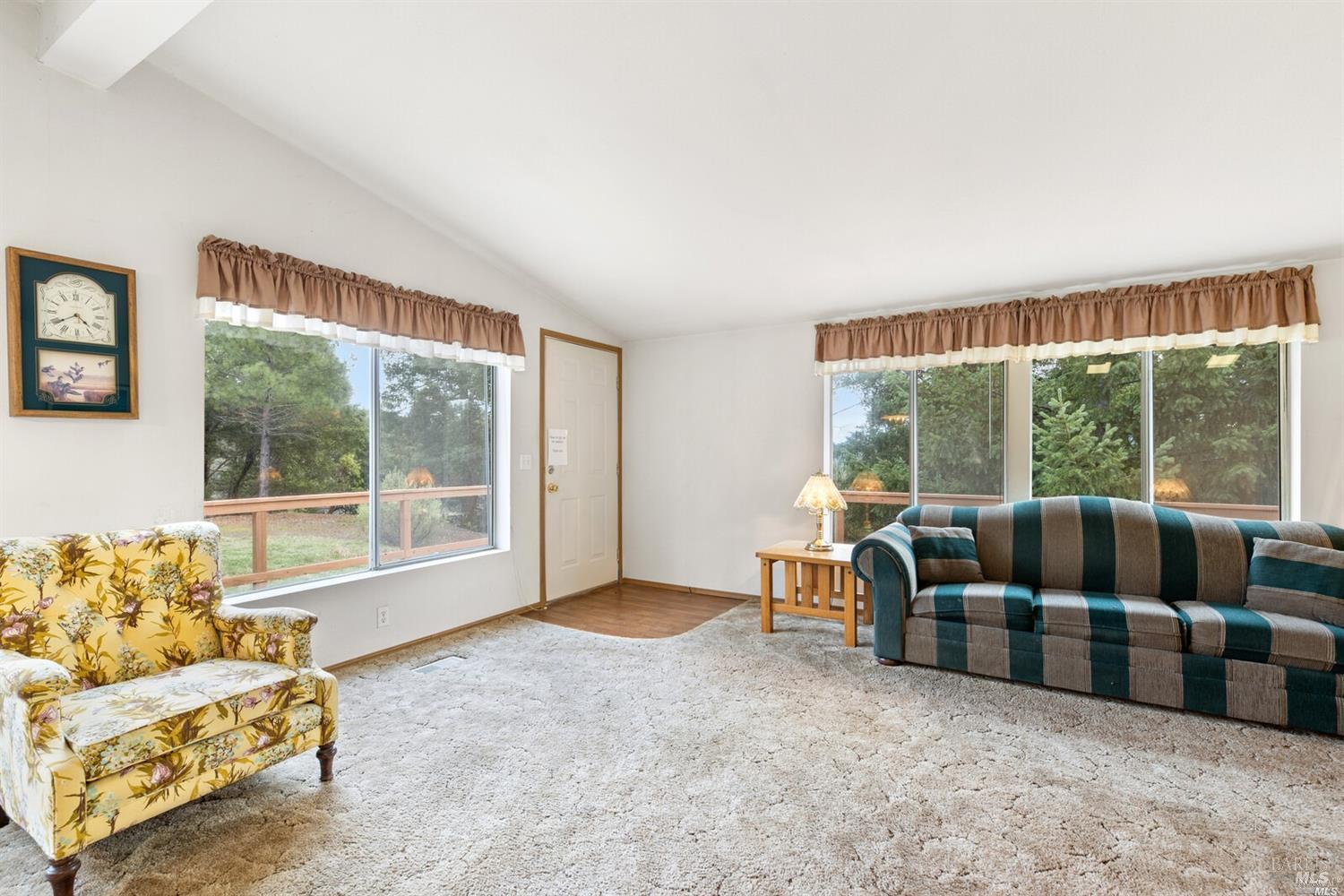 Detail Gallery Image 4 of 30 For 1500 Deer Trail Dr, Laytonville,  CA 95454 - 2 Beds | 2 Baths