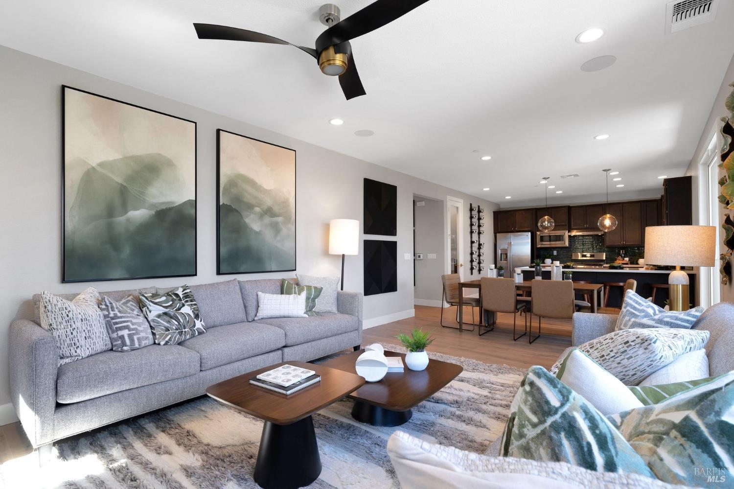 Detail Gallery Image 3 of 39 For 521 Eagle Cir, Oakley,  CA 94561 - 4 Beds | 3 Baths