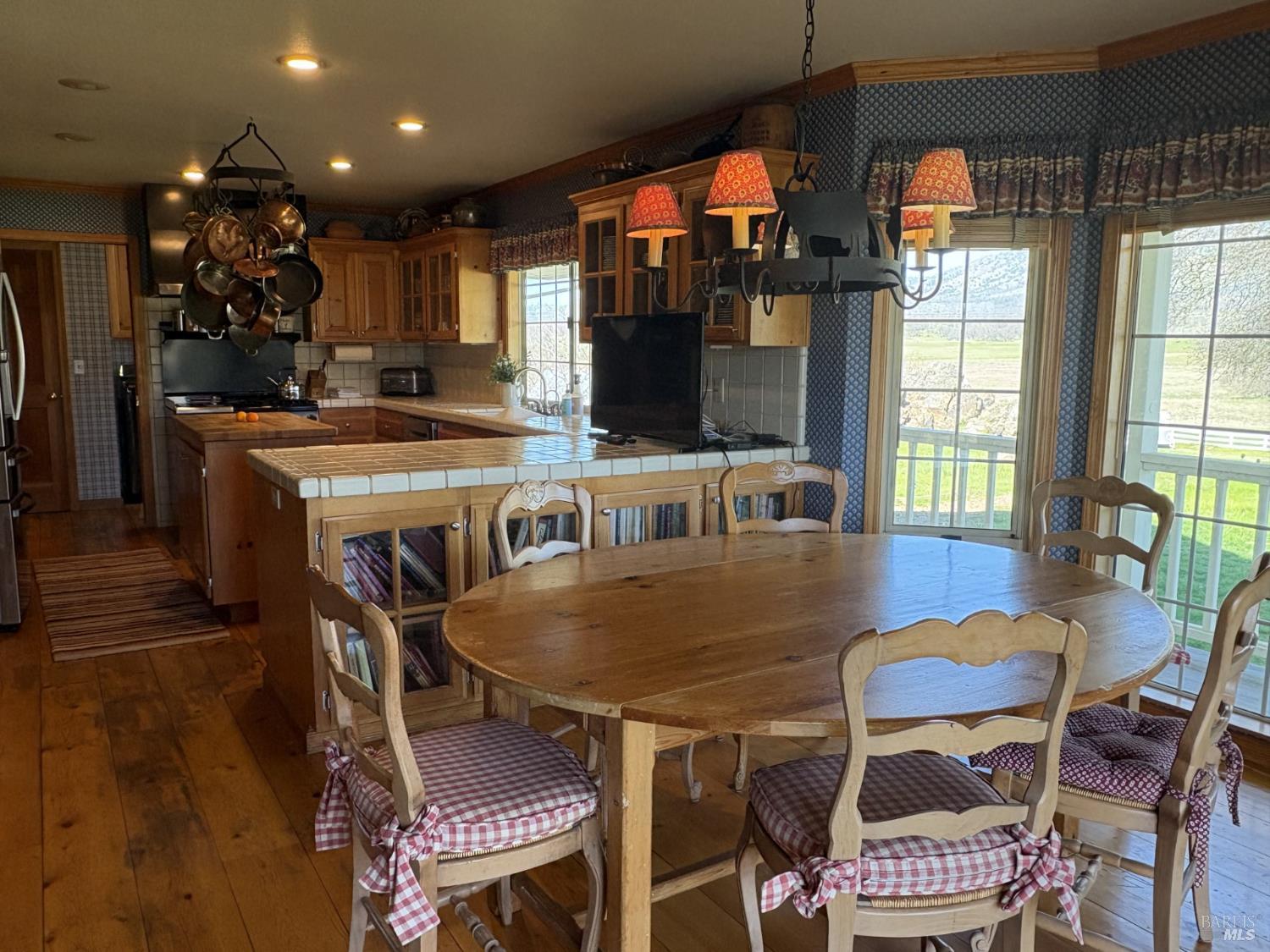 Detail Gallery Image 10 of 20 For 2617 S Old Highway Rd, Catheys Valley,  CA 95306 - 3 Beds | 2/1 Baths