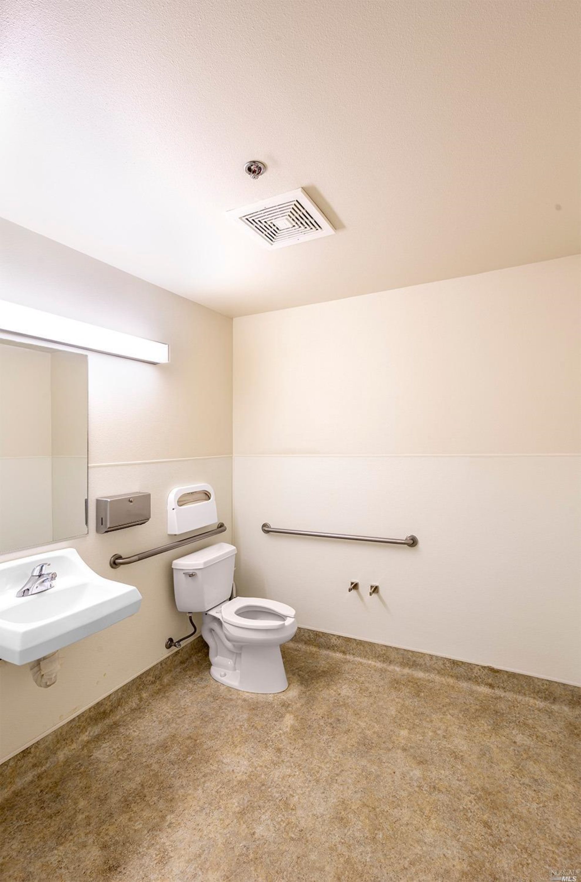 Detail Gallery Image 20 of 27 For 7975 Cameron Dr #700,  Windsor,  CA 95492 - – Beds | – Baths