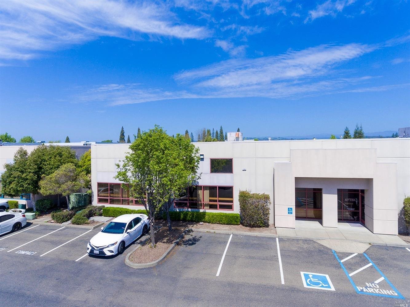 Detail Gallery Image 3 of 27 For 7975 Cameron Dr #700,  Windsor,  CA 95492 - – Beds | – Baths