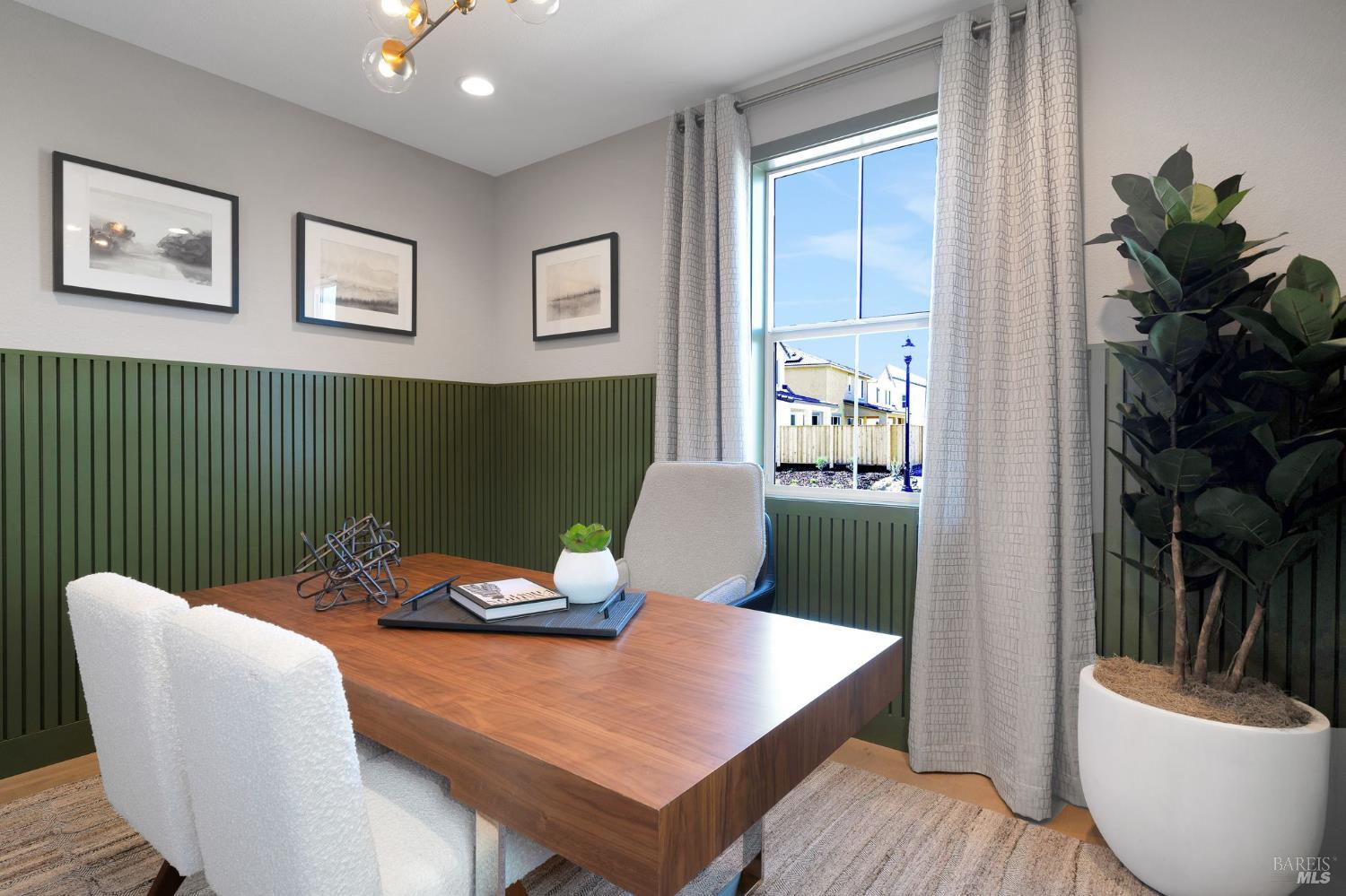 Detail Gallery Image 18 of 39 For 521 Eagle Cir, Oakley,  CA 94561 - 4 Beds | 3 Baths