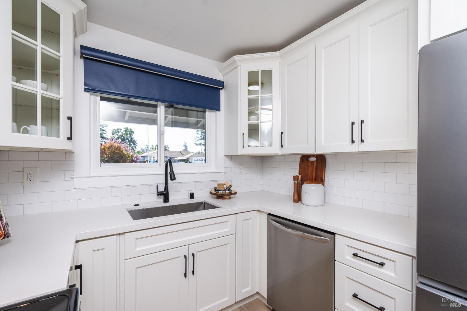 Detail Gallery Image 17 of 48 For 1842 Trower Ave, Napa,  CA 94558 - 3 Beds | 2 Baths