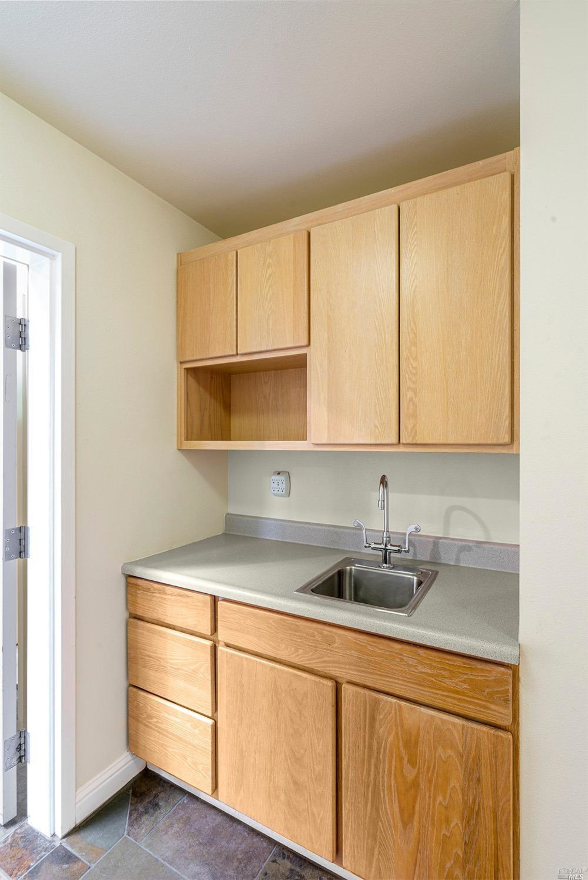 Detail Gallery Image 19 of 27 For 7975 Cameron Dr #700,  Windsor,  CA 95492 - – Beds | – Baths