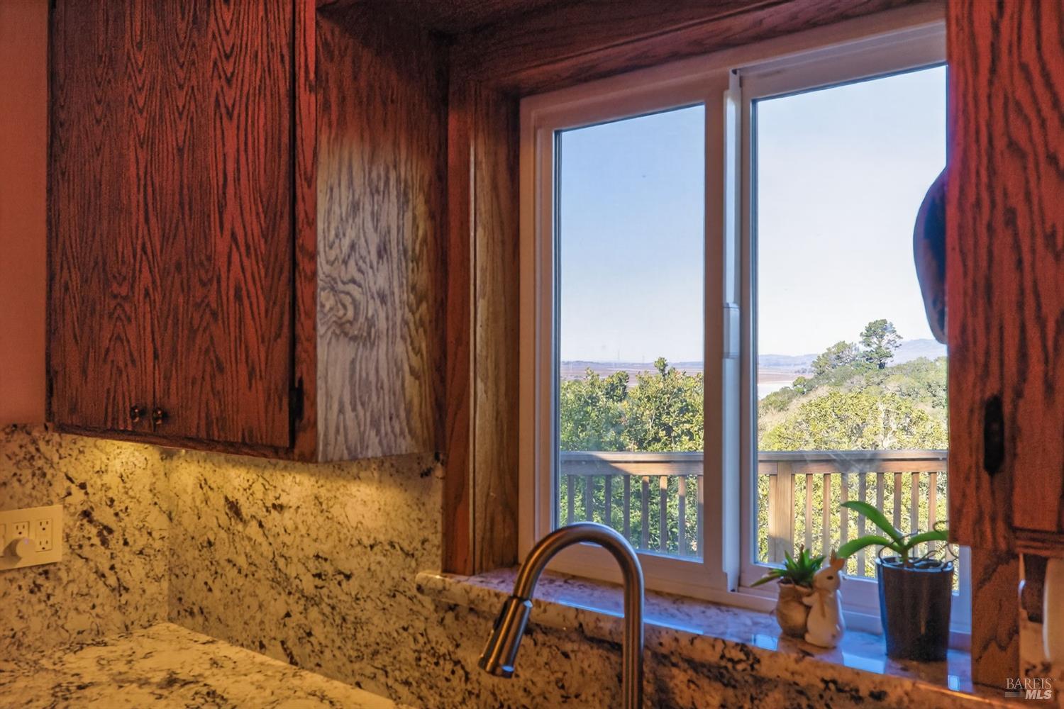 Detail Gallery Image 37 of 56 For 30 Manzanita Ave, Novato,  CA 94945 - 3 Beds | 2 Baths