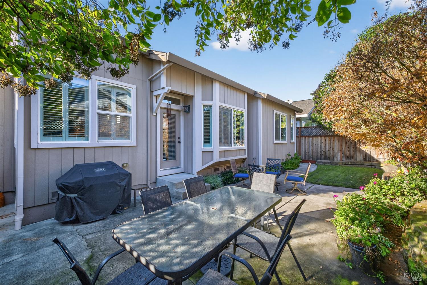 Detail Gallery Image 34 of 45 For 8050 Leno Dr, Windsor,  CA 95492 - 4 Beds | 2/1 Baths