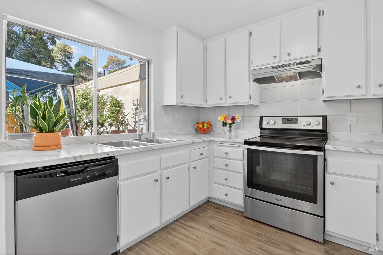 Detail Gallery Image 16 of 46 For 2190 Meadowgate Way, San Jose,  CA 95132 - 3 Beds | 1/1 Baths