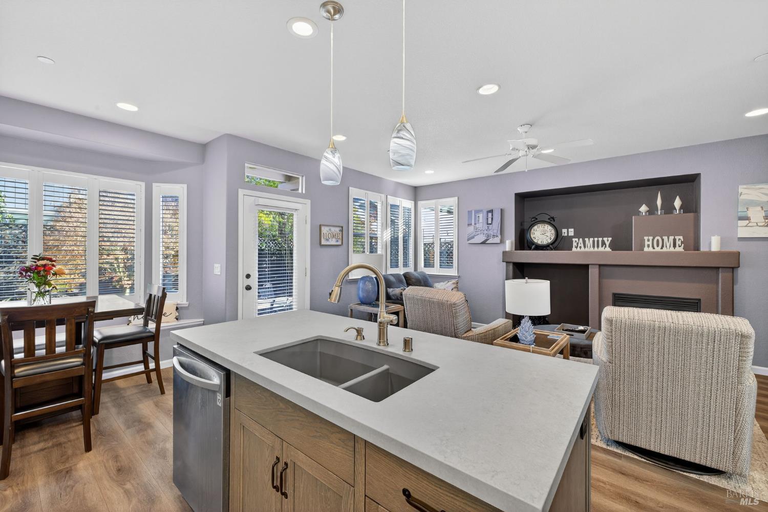 Detail Gallery Image 17 of 45 For 8050 Leno Dr, Windsor,  CA 95492 - 4 Beds | 2/1 Baths