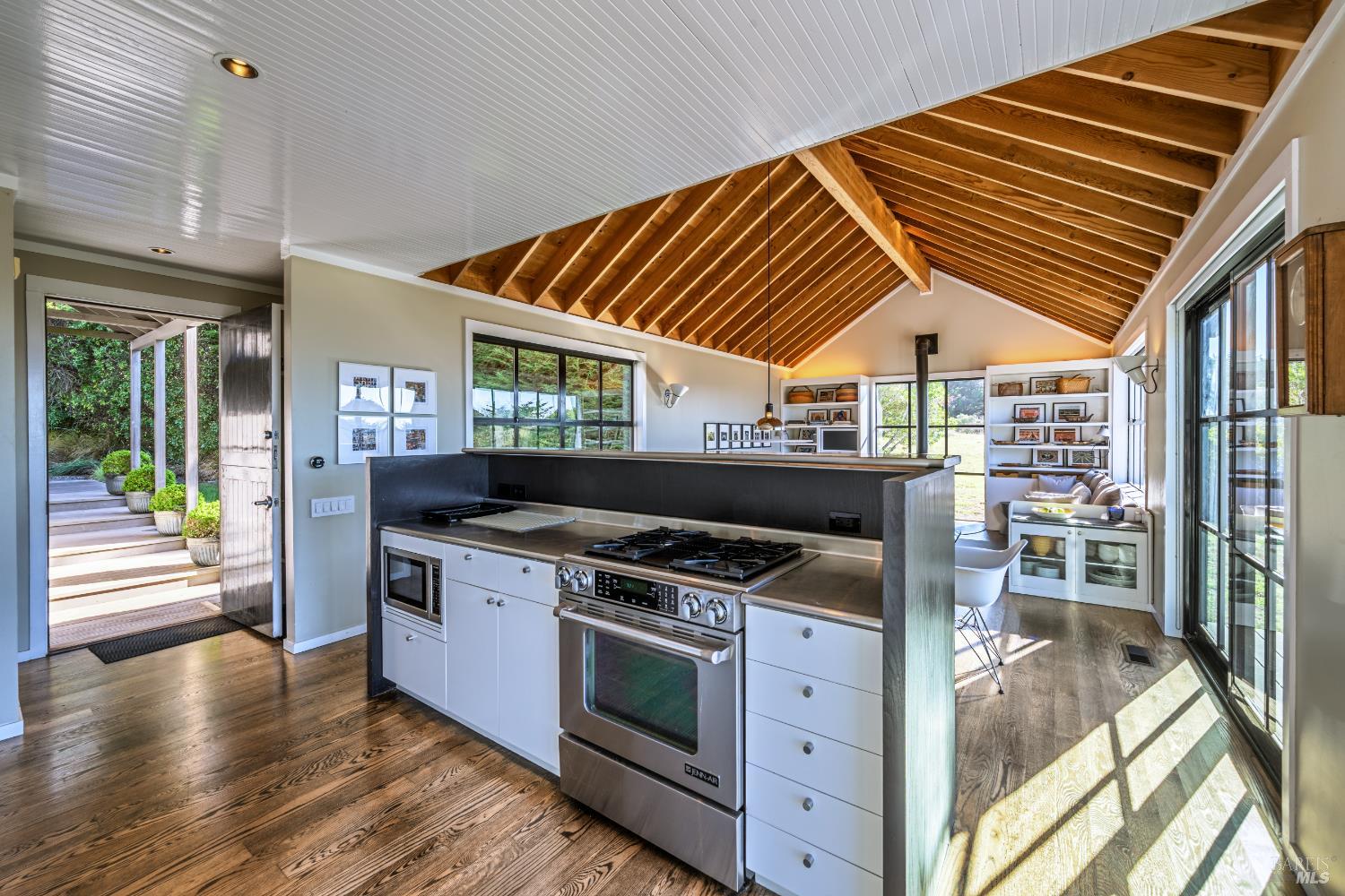 Detail Gallery Image 31 of 68 For 36690 Mariners Dr, The Sea Ranch,  CA 95497 - 3 Beds | 2 Baths