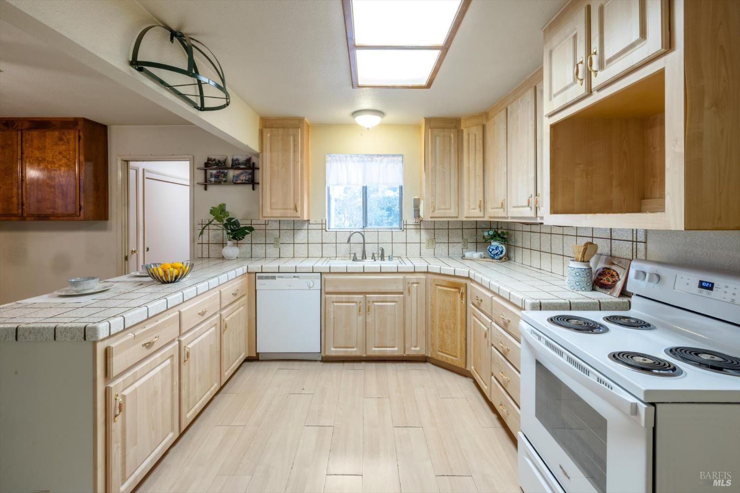 Detail Gallery Image 27 of 57 For 106 Birch St, Vacaville,  CA 95688 - 4 Beds | 2 Baths