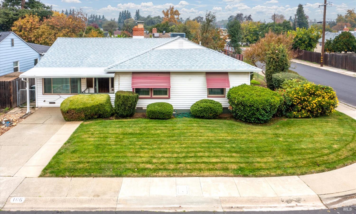 Detail Gallery Image 3 of 57 For 106 Birch St, Vacaville,  CA 95688 - 4 Beds | 2 Baths