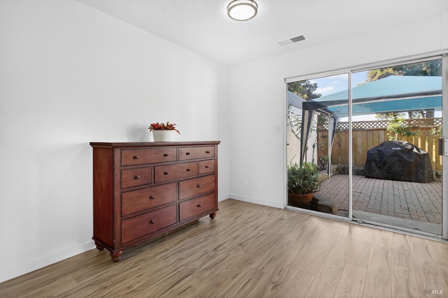 Detail Gallery Image 12 of 46 For 2190 Meadowgate Way, San Jose,  CA 95132 - 3 Beds | 1/1 Baths