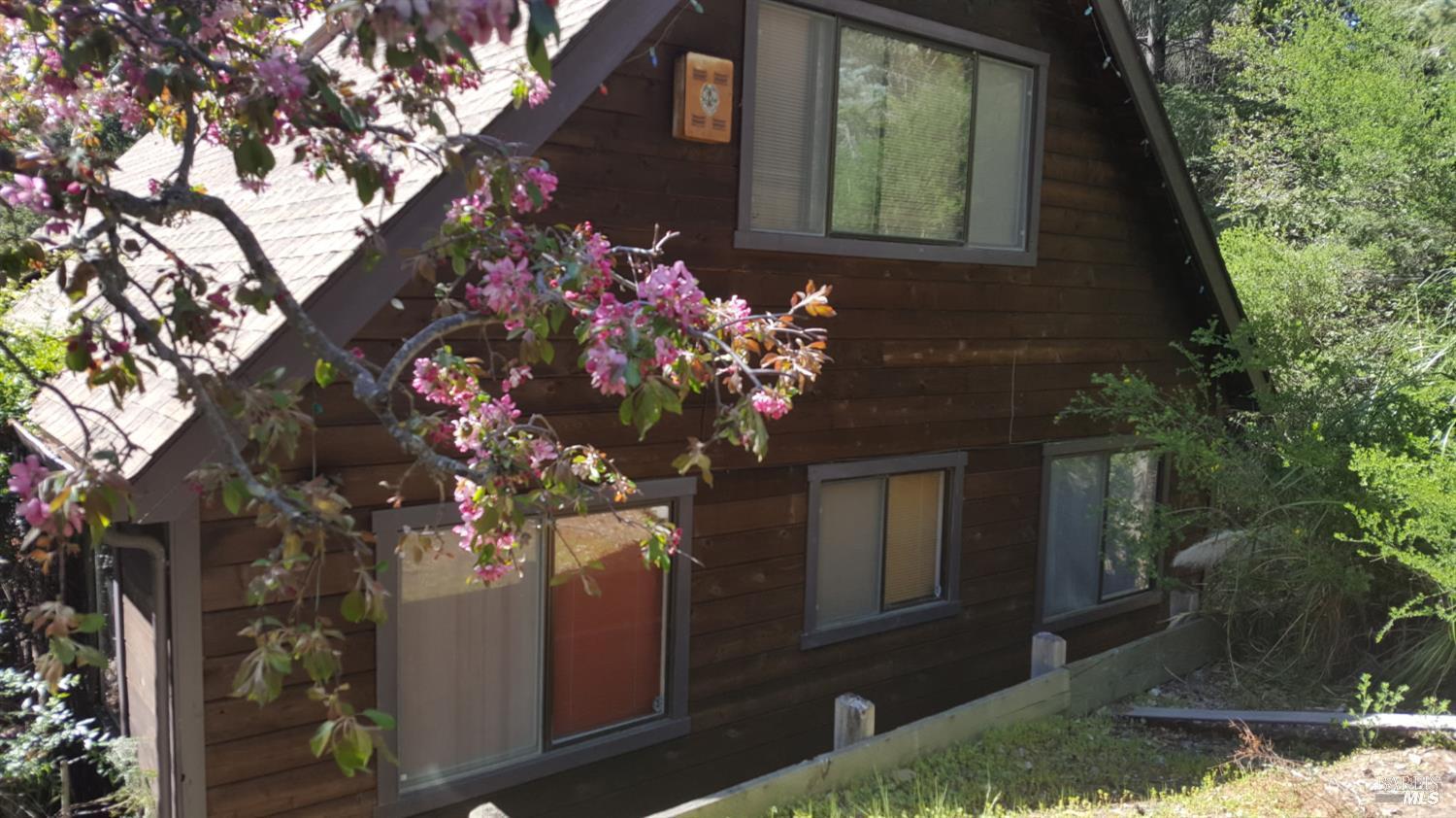 Detail Gallery Image 1 of 2 For 5877 Empire Grade Rd, Santa Cruz,  CA 95060 - 3 Beds | 2 Baths