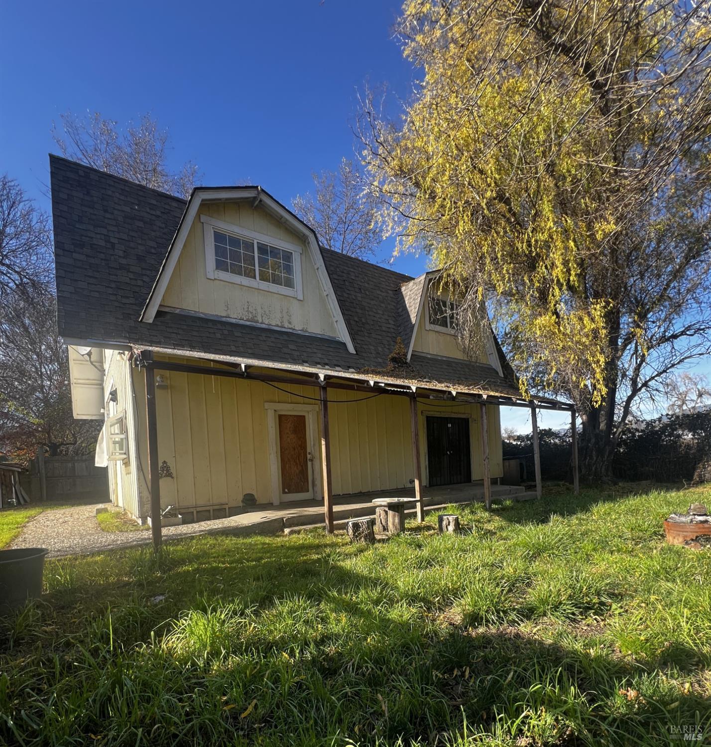 Detail Gallery Image 5 of 40 For 24140 East Ln, Covelo,  CA 95428 - 1 Beds | 1/1 Baths