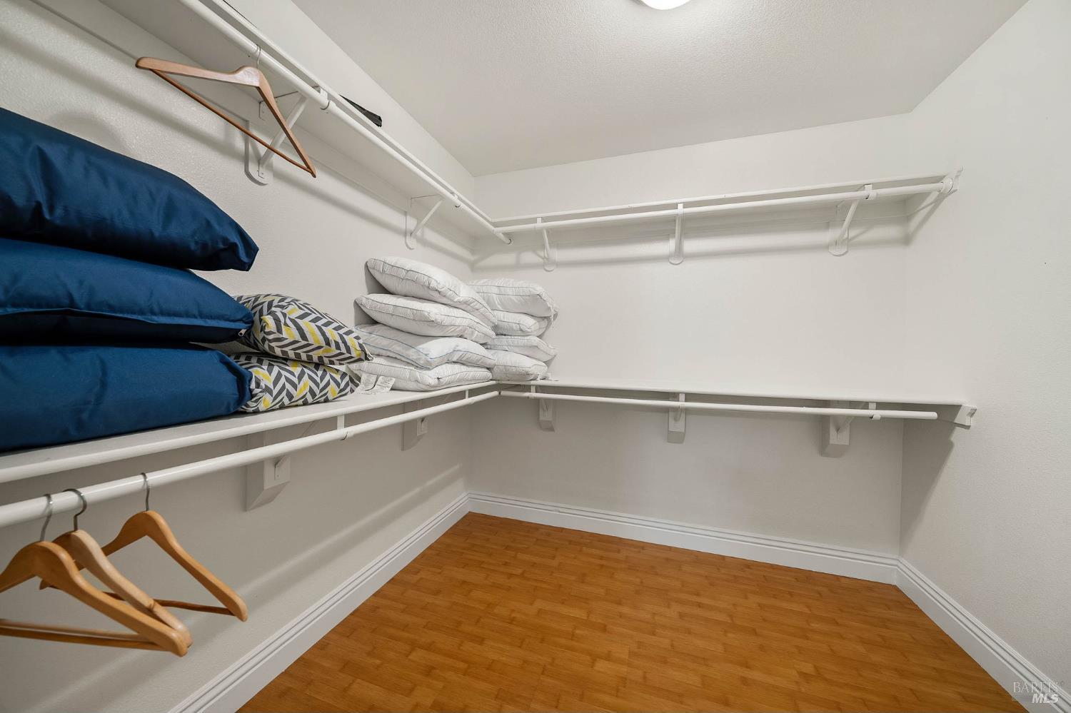 Detail Gallery Image 41 of 59 For 16189 Conestoga Rd, Hidden Valley Lake,  CA 95467 - 5 Beds | 3 Baths