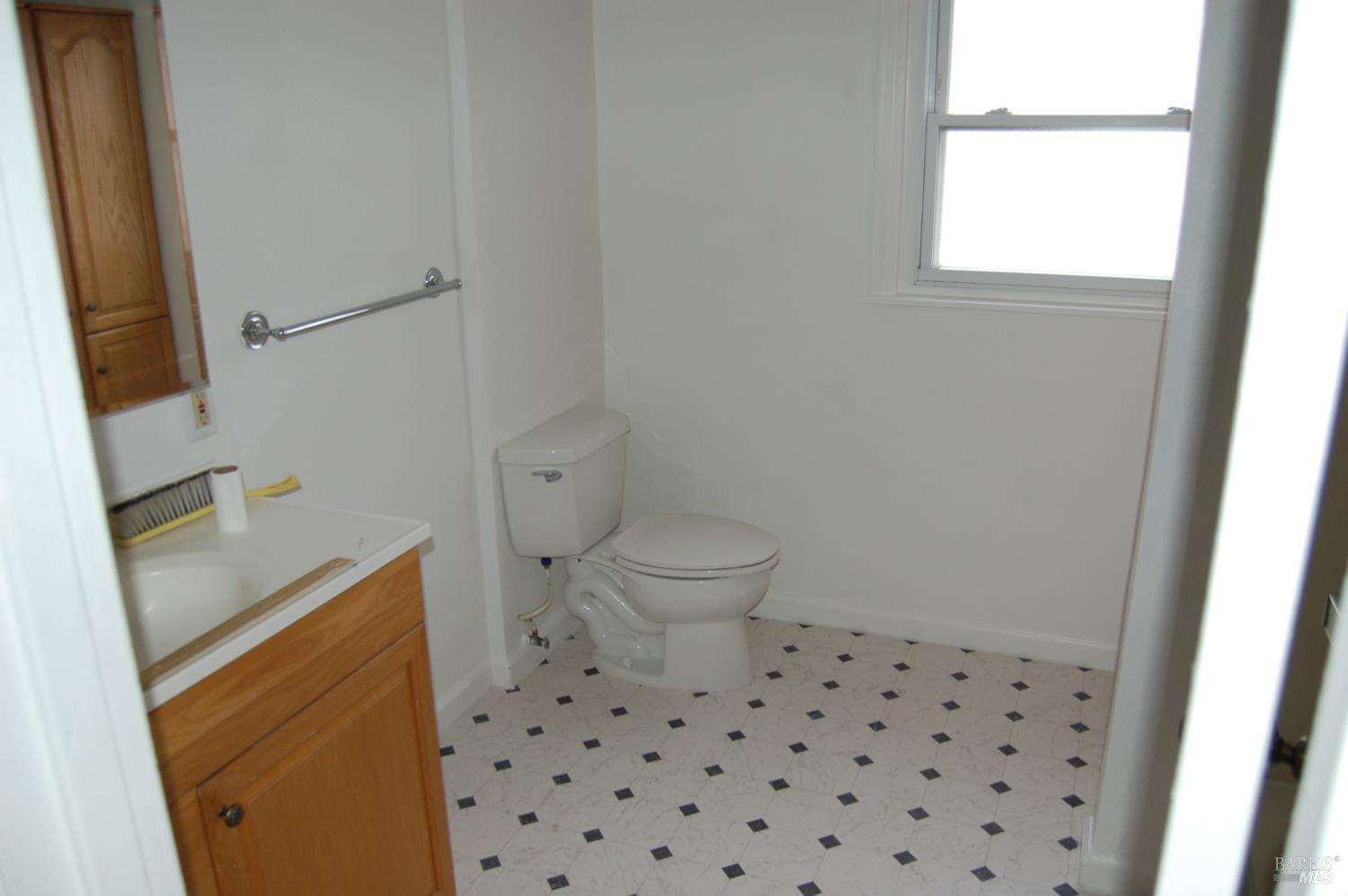 Detail Gallery Image 7 of 7 For 148 N 3rd St #HOUSE,  Rio Vista,  CA 94571 - 1 Beds | 1 Baths