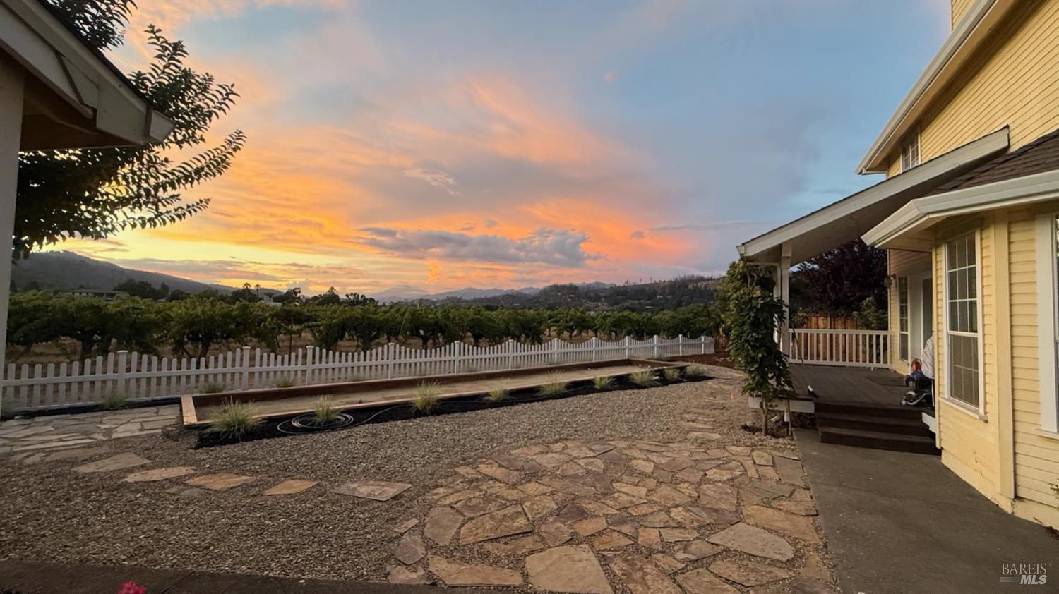 Detail Gallery Image 8 of 57 For 1395 N Grove Ct, Saint Helena,  CA 94574 - 3 Beds | 2/1 Baths