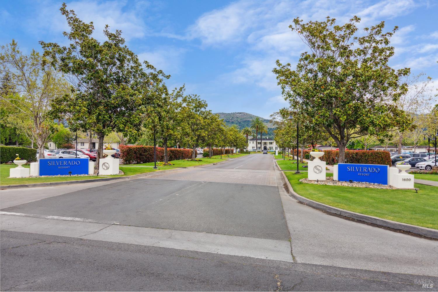 Detail Gallery Image 37 of 38 For 87 Fairways Dr, Napa,  CA 94558 - 2 Beds | 2 Baths