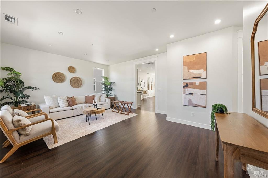 Detail Gallery Image 6 of 46 For 21271 State Highway 175 Unkn, Middletown,  CA 95461 - 5 Beds | 3 Baths