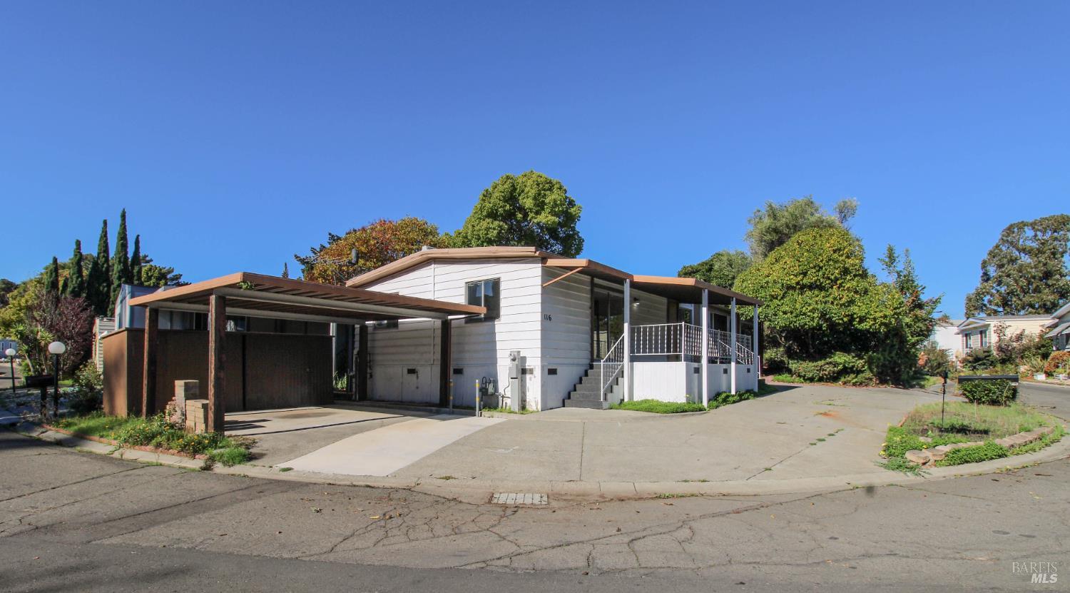 Detail Gallery Image 3 of 68 For 116 Kay Dr, Vallejo,  CA 94590 - 2 Beds | 2 Baths