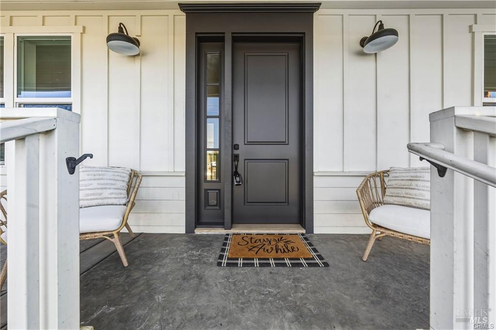 Detail Gallery Image 2 of 46 For 21271 State Highway 175 Unkn, Middletown,  CA 95461 - 5 Beds | 3 Baths