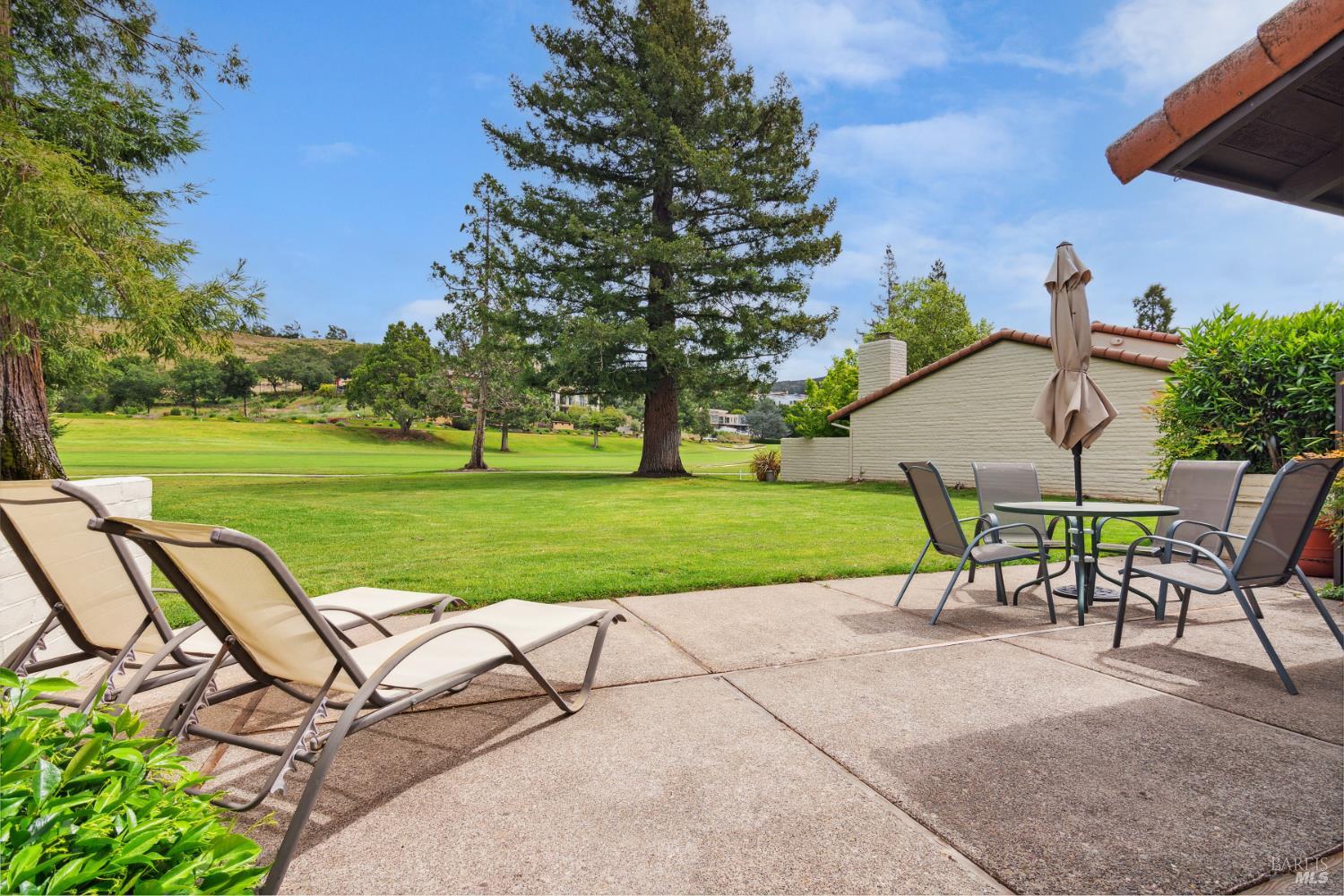 Detail Gallery Image 28 of 38 For 87 Fairways Dr, Napa,  CA 94558 - 2 Beds | 2 Baths