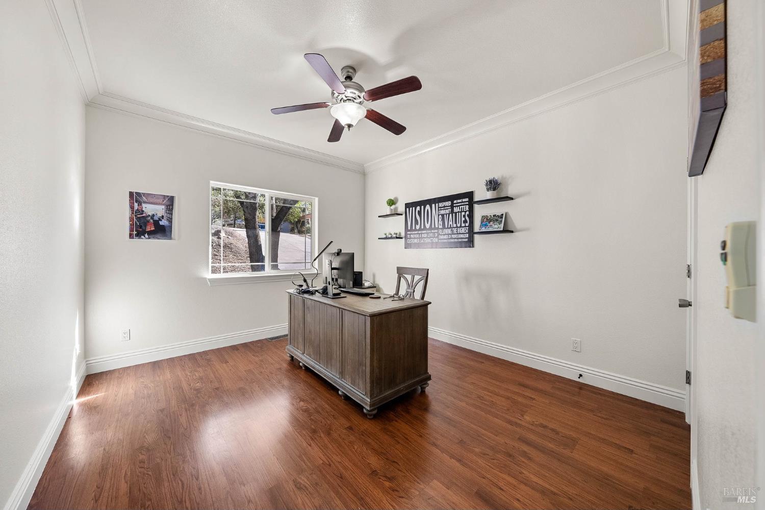 Detail Gallery Image 25 of 59 For 16189 Conestoga Rd, Hidden Valley Lake,  CA 95467 - 5 Beds | 3 Baths