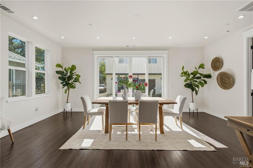 Detail Gallery Image 15 of 46 For 21271 State Highway 175 Unkn, Middletown,  CA 95461 - 5 Beds | 3 Baths