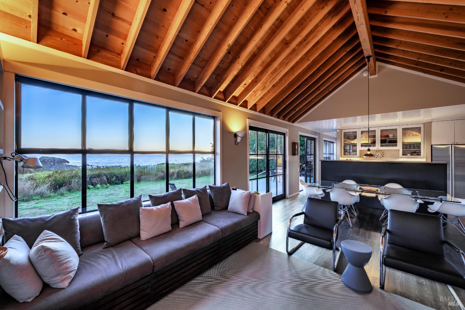 Detail Gallery Image 15 of 68 For 36690 Mariners Dr, The Sea Ranch,  CA 95497 - 3 Beds | 2 Baths