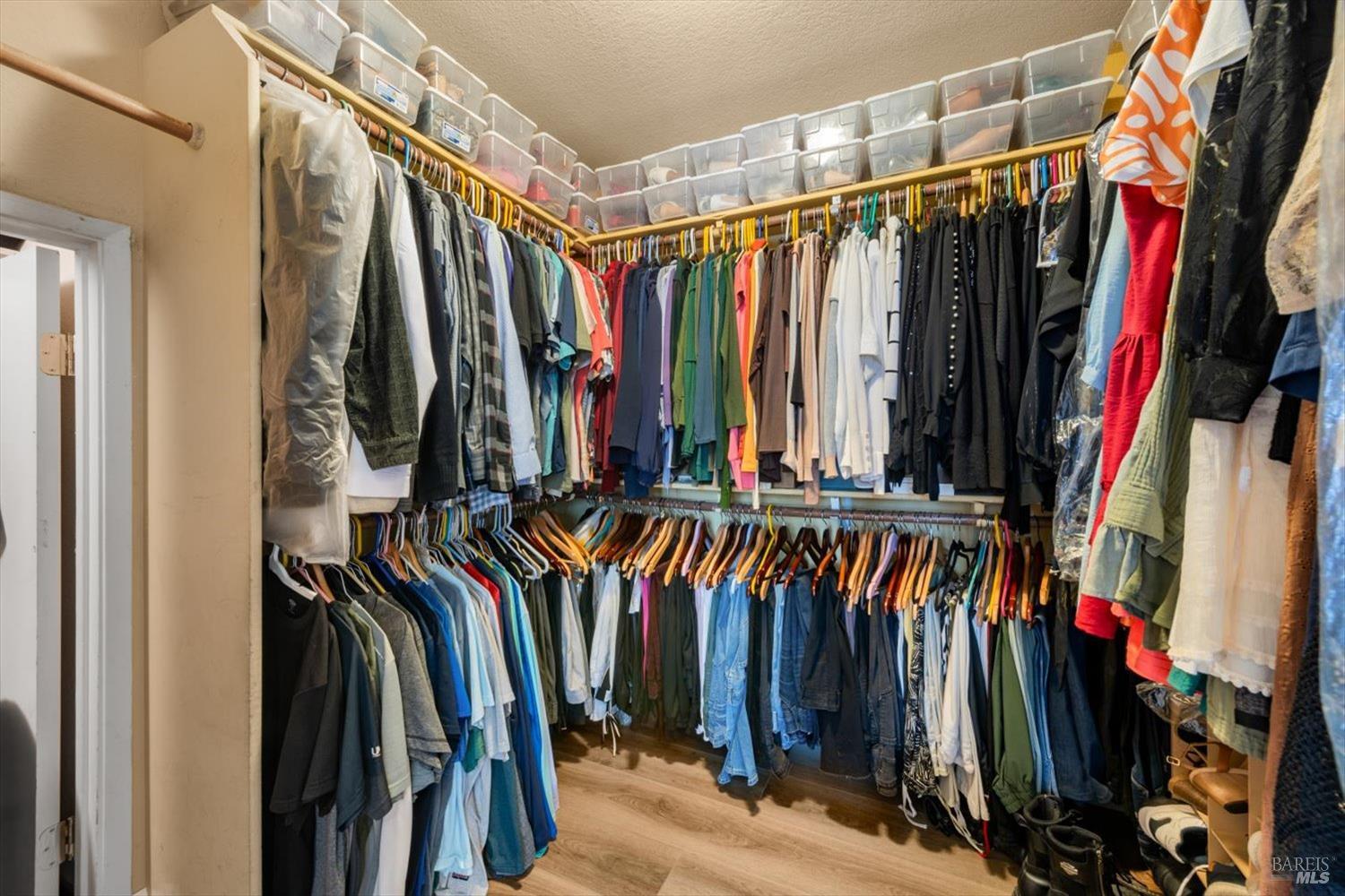 Detail Gallery Image 39 of 75 For 736 Dellwood Ct, Vacaville,  CA 95688 - 5 Beds | 3 Baths