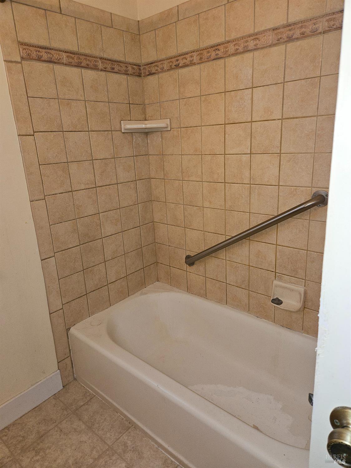 Detail Gallery Image 12 of 18 For 123 Campbell Ave, Vallejo,  CA 94590 - 2 Beds | 1 Baths