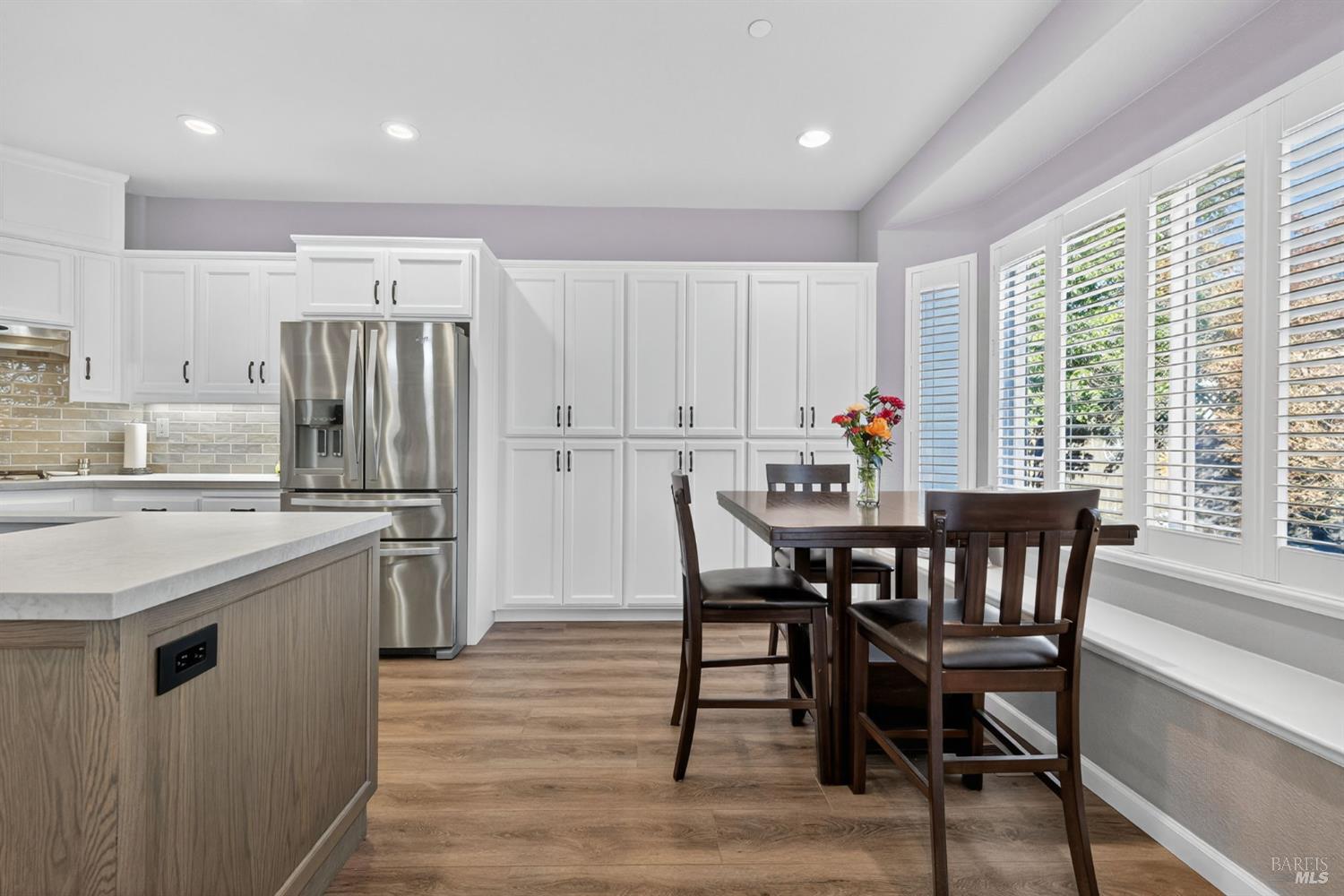 Detail Gallery Image 15 of 45 For 8050 Leno Dr, Windsor,  CA 95492 - 4 Beds | 2/1 Baths