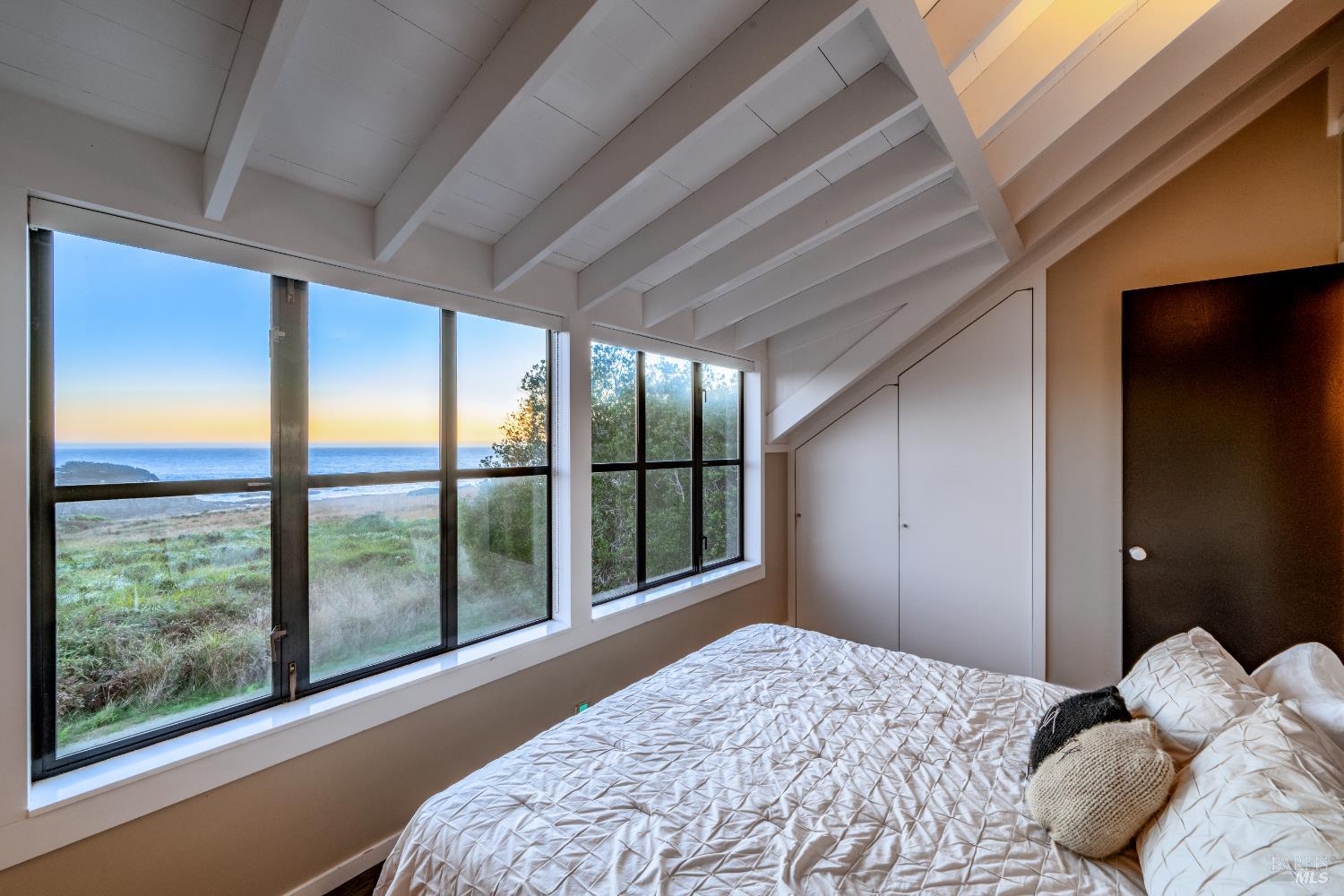 Detail Gallery Image 17 of 68 For 36690 Mariners Dr, The Sea Ranch,  CA 95497 - 3 Beds | 2 Baths