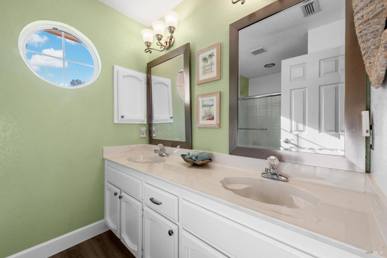 Detail Gallery Image 49 of 75 For 736 Dellwood Ct, Vacaville,  CA 95688 - 5 Beds | 3 Baths